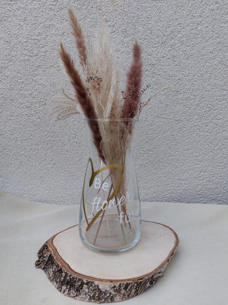Vase beschriftet