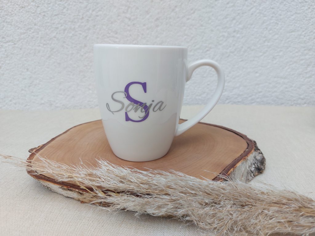 Tasse weiß beschriftet